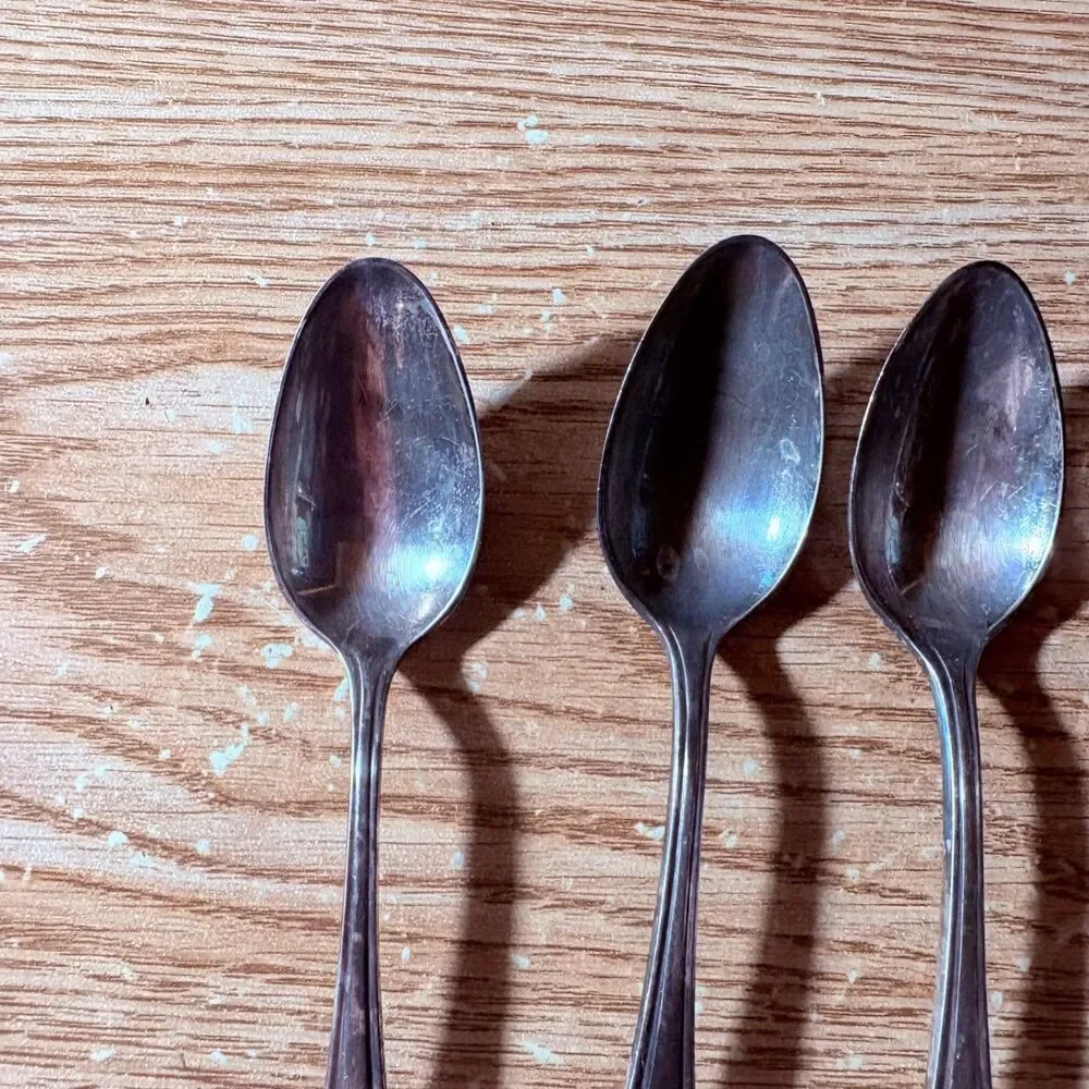 Vintage Teaspoon Lot Of 5 Tarnished A P On The Bottom Of Stem